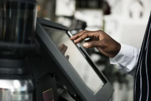 utilisateur d'écran tactile